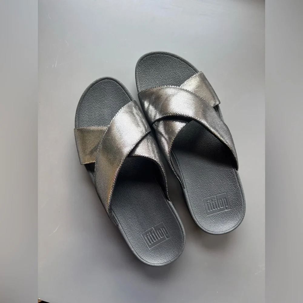 Metallic FitFlop Sandals- US 8 - Picture 4 of 7